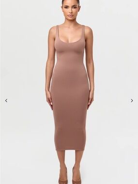 naked wardrobe Ribbed Scoop Neck Midi Dress - Taupe